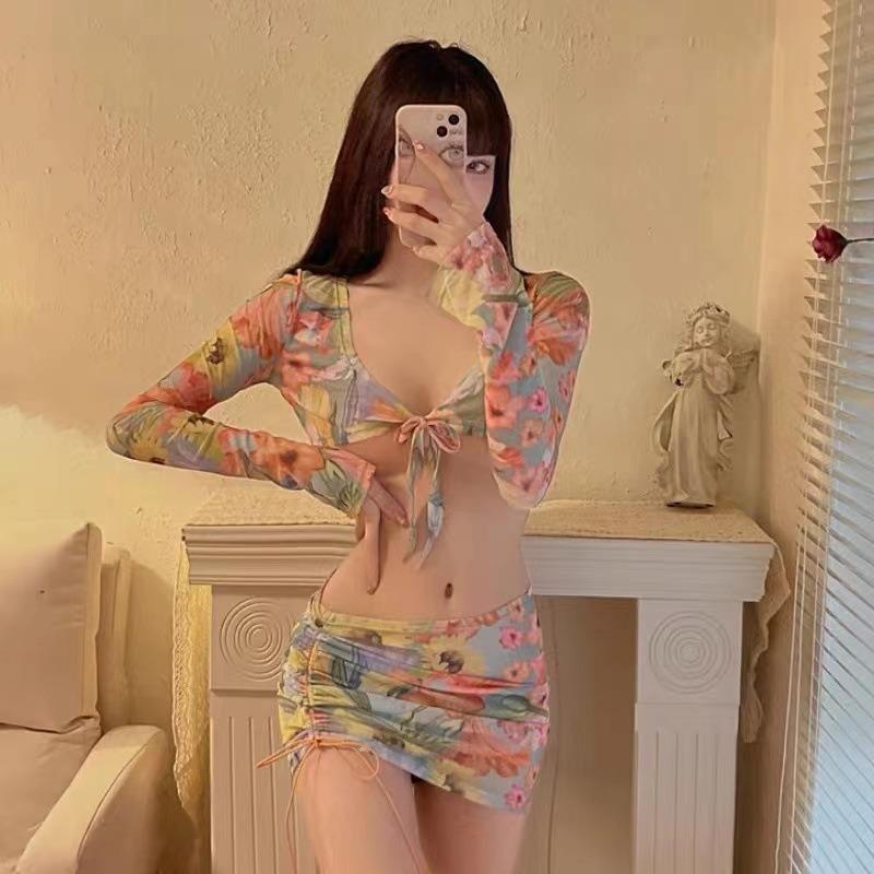 Bikini Sexy Hot Girl V-neck Chest Tied with Floral Mesh Ultra-thin T-shirt+triangle Pants Wrapped Buttocks Skirt Beach Vacation