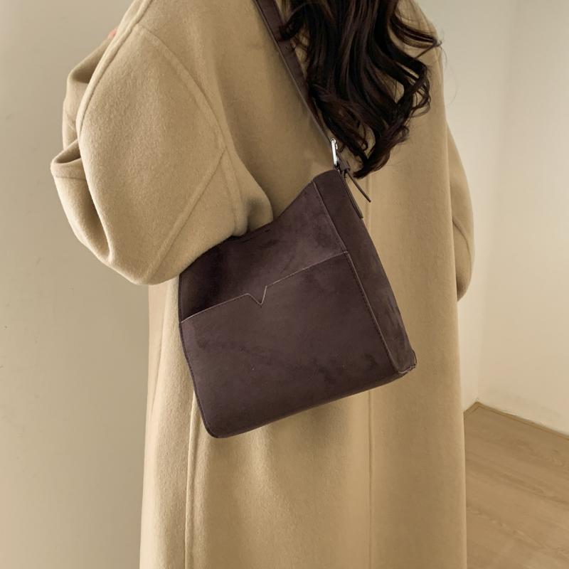 Suede Shoulder Bag with Front Pocket Large Capacity Fashion Everyday Bag