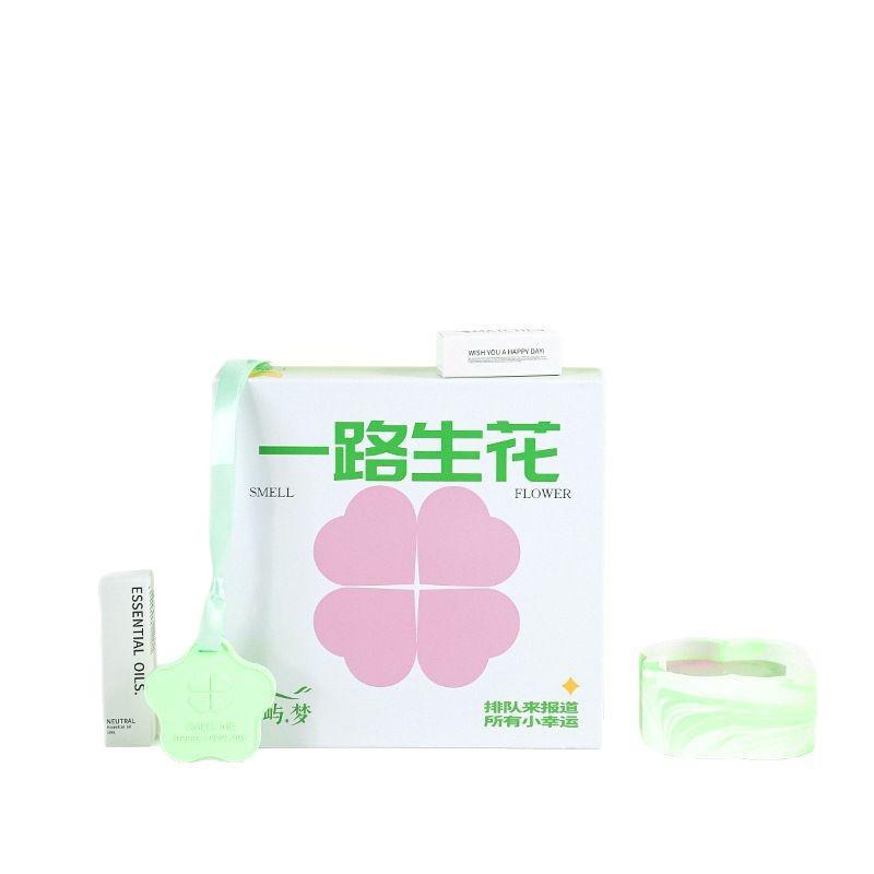 All The Way Flower Scented Candle Gift Box Souvenir Fragrance Gift Box Indoor Aromatherapy Ornament Car Balm Pendant