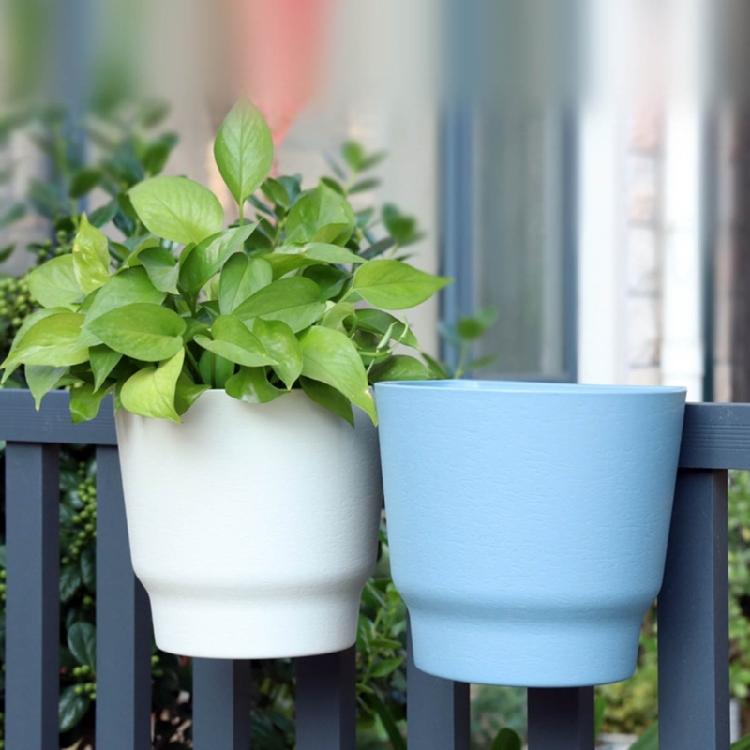 Home Space Saving Hanging Flower Pot with Water Reservoir for Indoor Outdoor Use