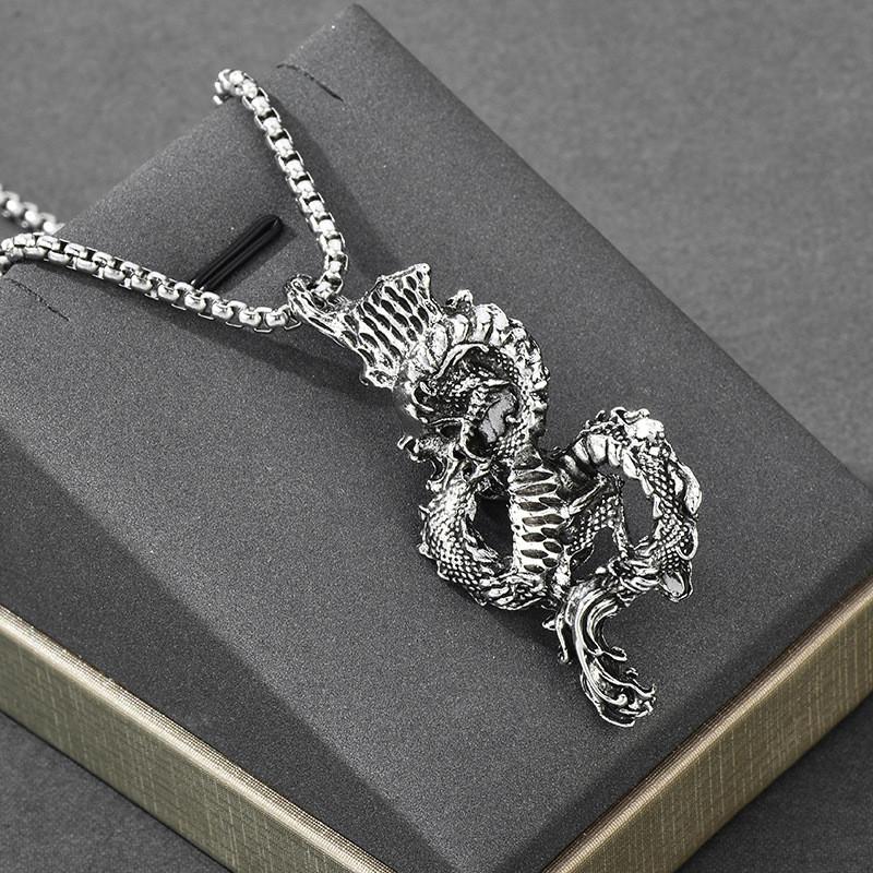 Stunning Titanium Steel Men's Necklace With Unique Geometric Animal Pendant For Stylish Accessories