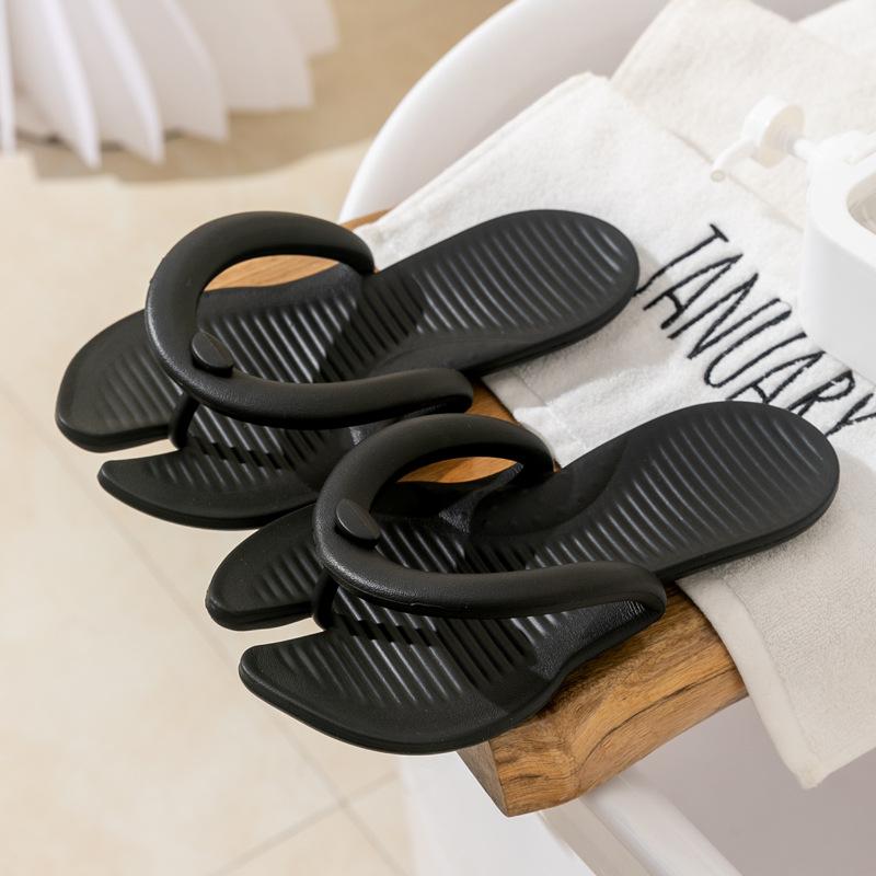 Spring and summer new product portable couple flip-flops women's home simple solid color beach travel hotel cool slippers