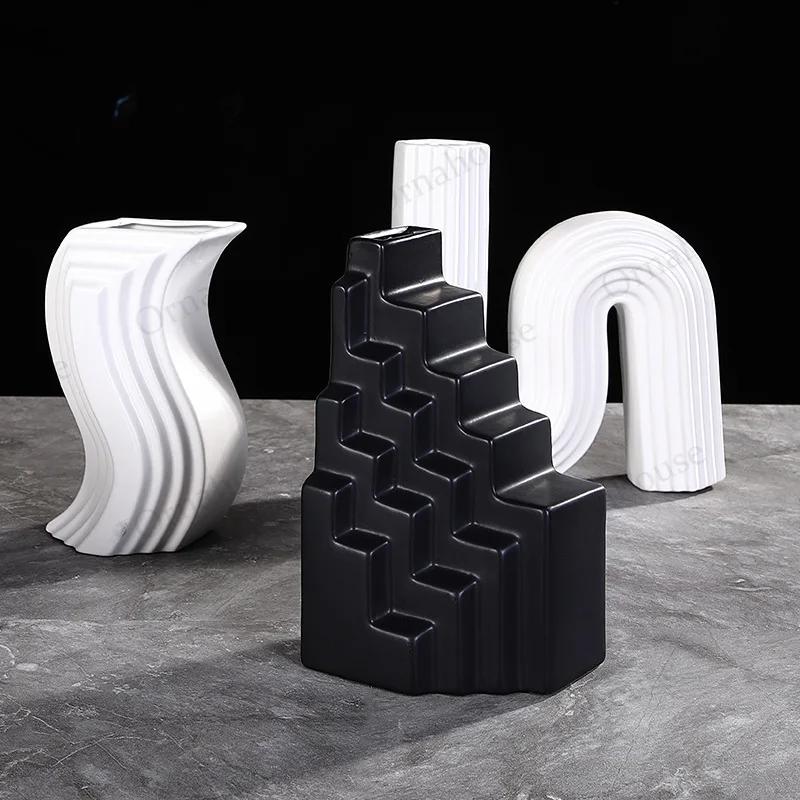 

Modern Black and White Ceramic Vases Geometric Dry Flower Vase Minimalist Home and Living Room Decorations, Creative Accessories
