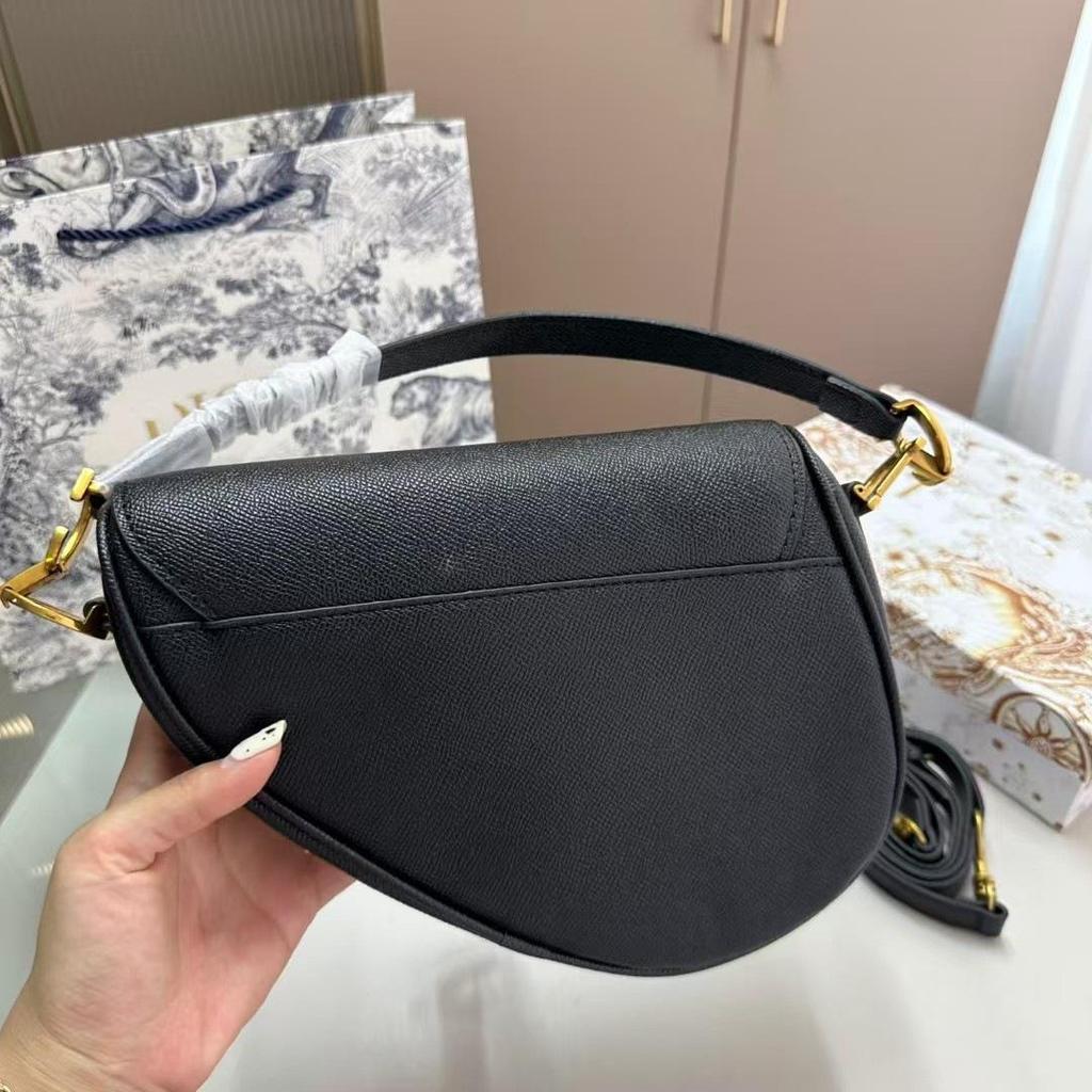 2026 Trendy Women's Fashion Genuine Leather Shoulder & Crossbody Bag