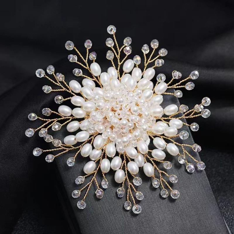 Elegant Temperament Falske Perler Blomst Broche Pin Kvinde Alsidig Pin Corsage Frakke Tilbehør