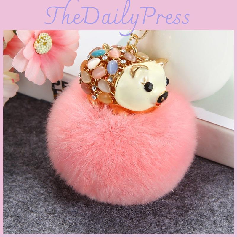 Uroczy breloczek do kluczy świnka wiertarka wodna dla kobiet z kolorowym metalowym wzorem idealny na prezenty