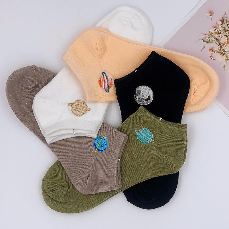 5 Pairs of New Female Spring and Summer Embroidery Cotton Creative Interesting Short Tube Socks