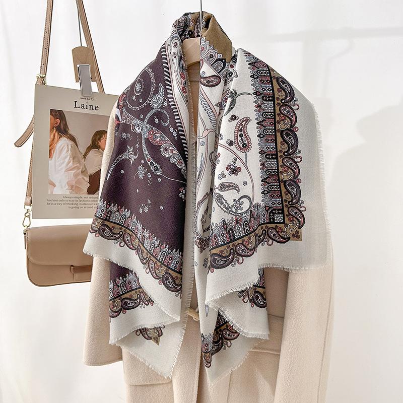 Spring and autumn retro niche literary and artistic fan cashew flower printed square scarf trendy fashionable clothing with shawl