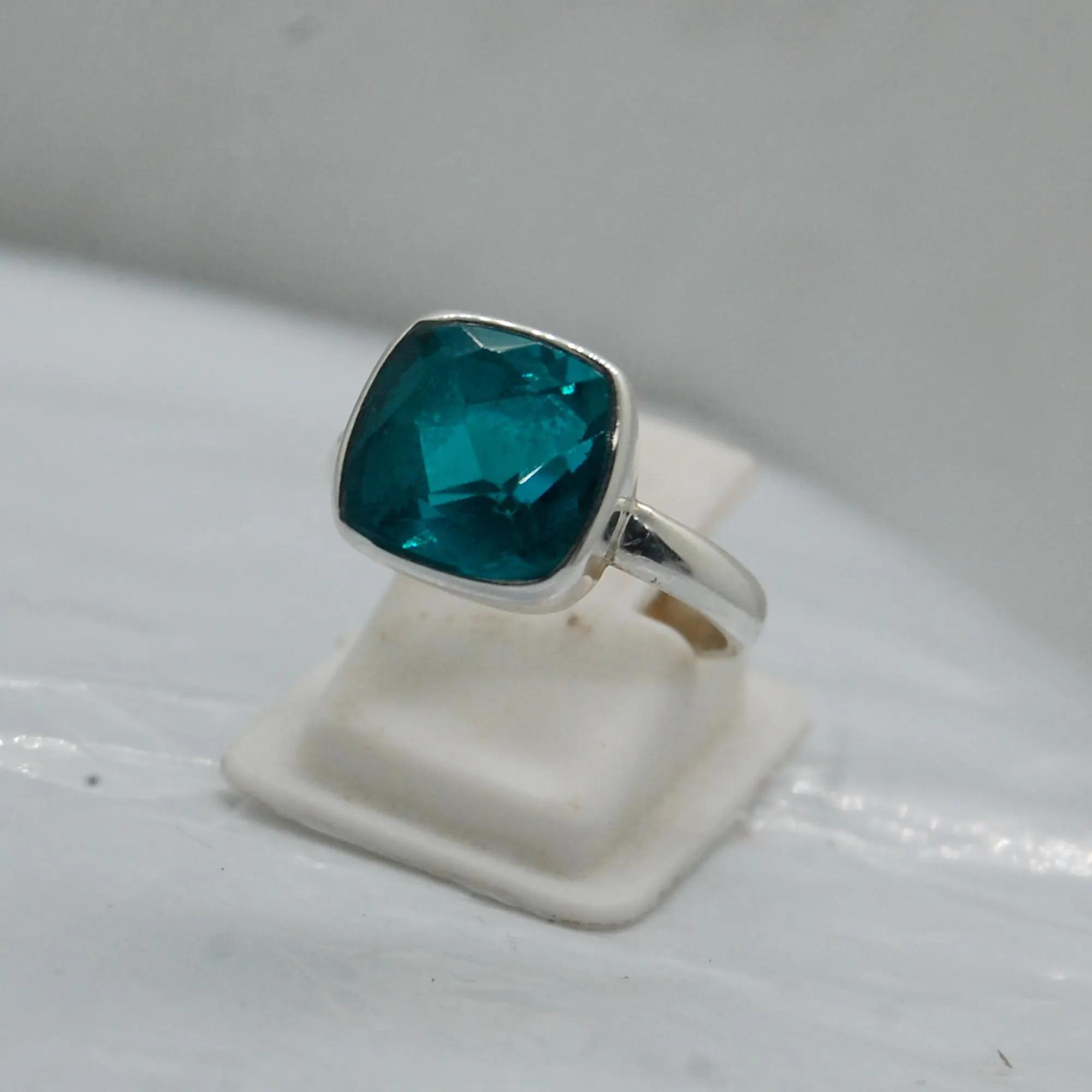 

Кільце зі стерлінгового срібла 925 проби з лондонським блакитним топазом ограновування «кушон», срібний кільце ручної роботи з неоновим блакитним топазом 10