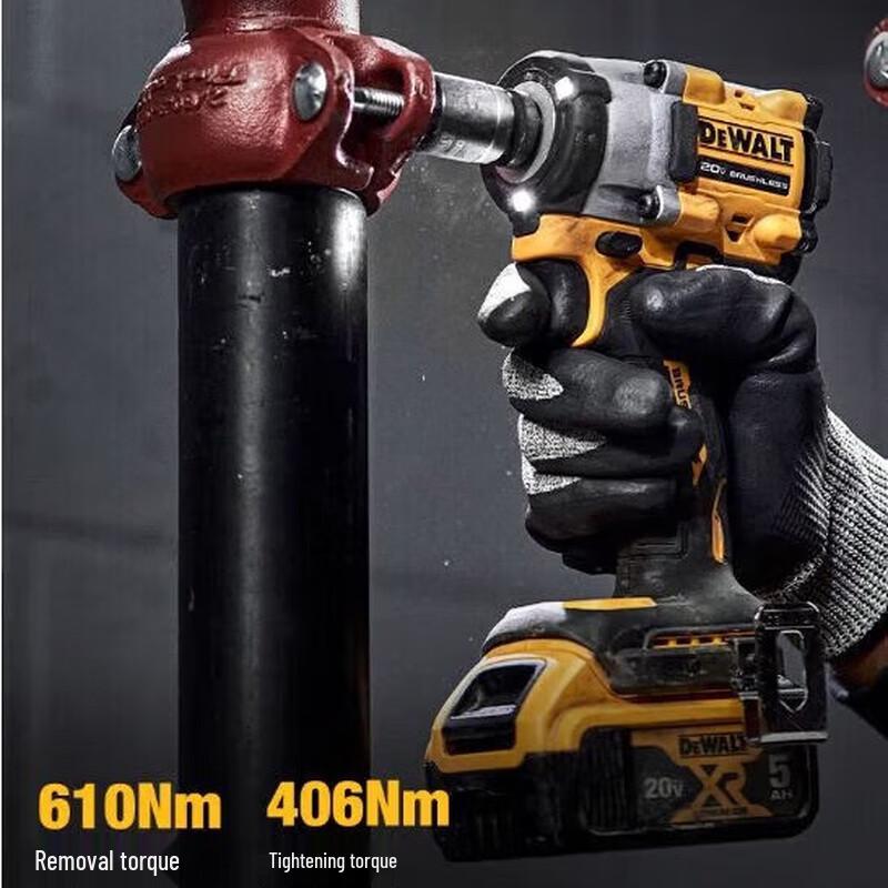 DEWALT 20V Cordless Brushless Impact Wrench CN plug (adapter included)