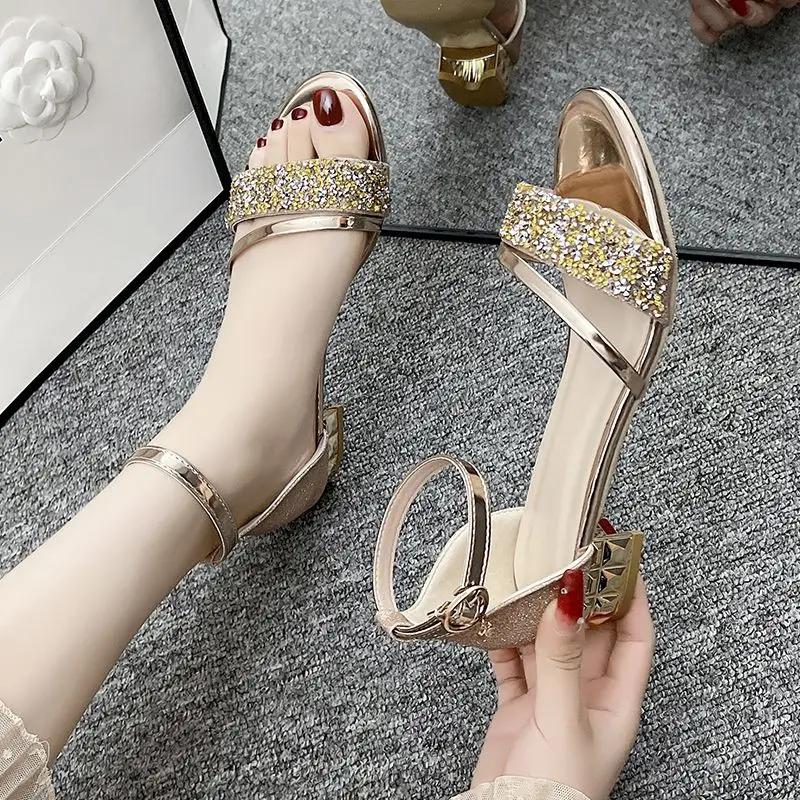 Fashion Designer Korea Open Toe Women's Sandals Outdoor Ladies Shoes on Offer Sales New Breathable Fashion Vintage Footwear Wholesale
