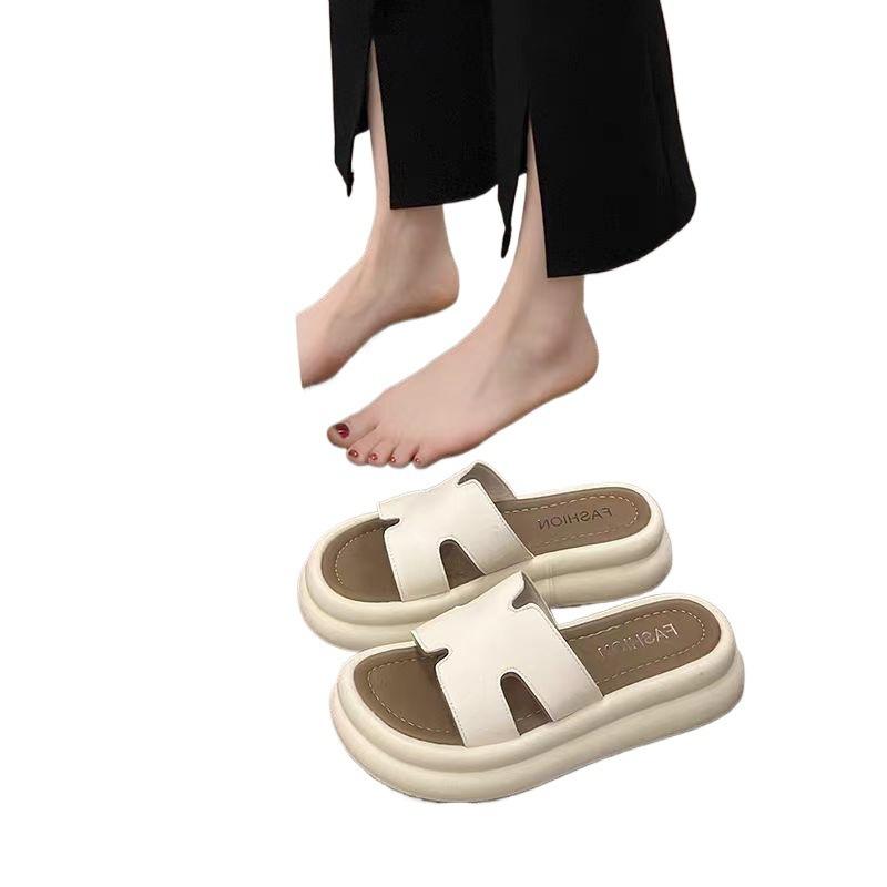 Summer new thick-soled fashion one-word slippers outside women's seaside beach with skirts versatile slippers