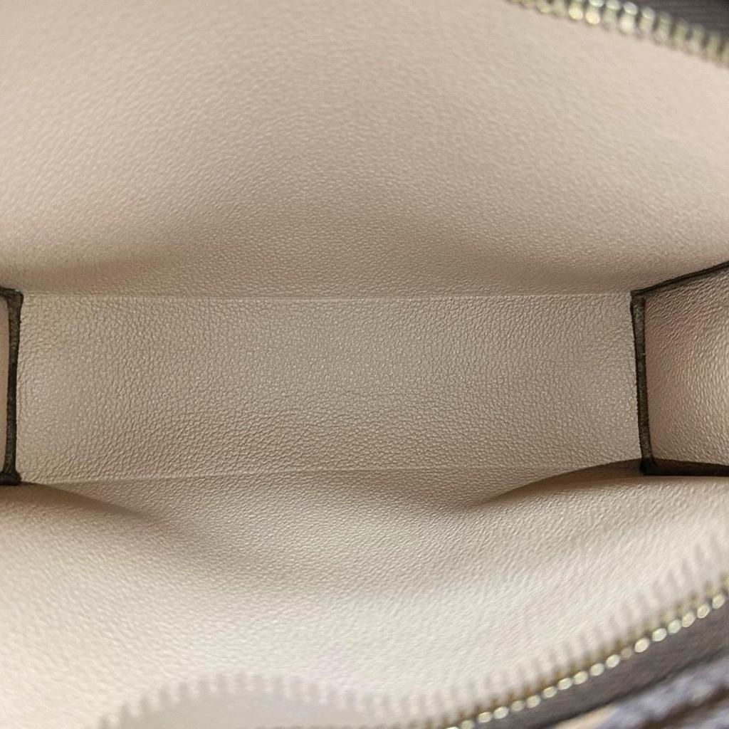 [Pre-Owned] Poche Toilette 19 Classic Monogram Versatile Portable Canvas Toiletry Bag Clutch - Very Good #1CJC5K2