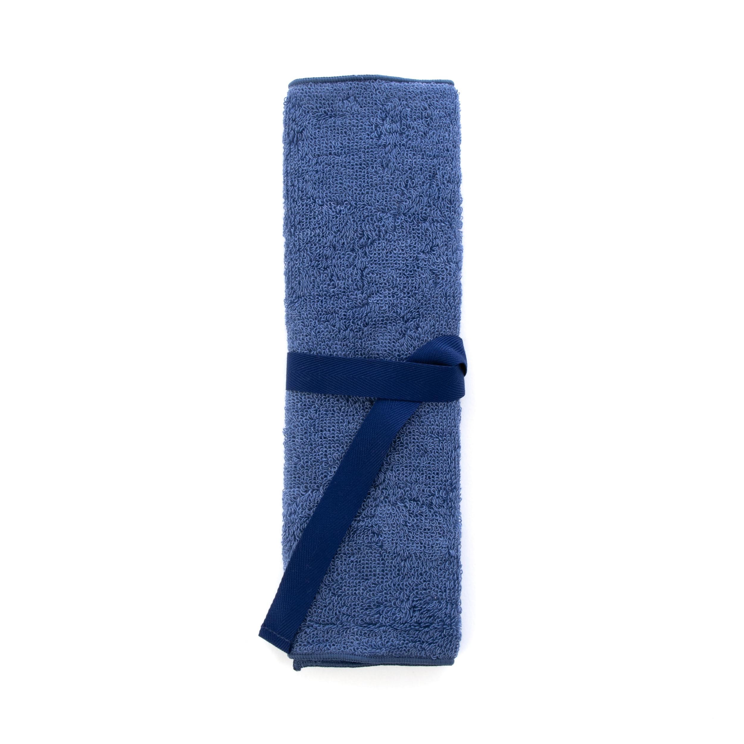 

Imabari Towel Moukawai Tano Plain Toothbrush Case, Navy. Features include odor control, quick drying, absorbency, and hygiene. A perfect gift for