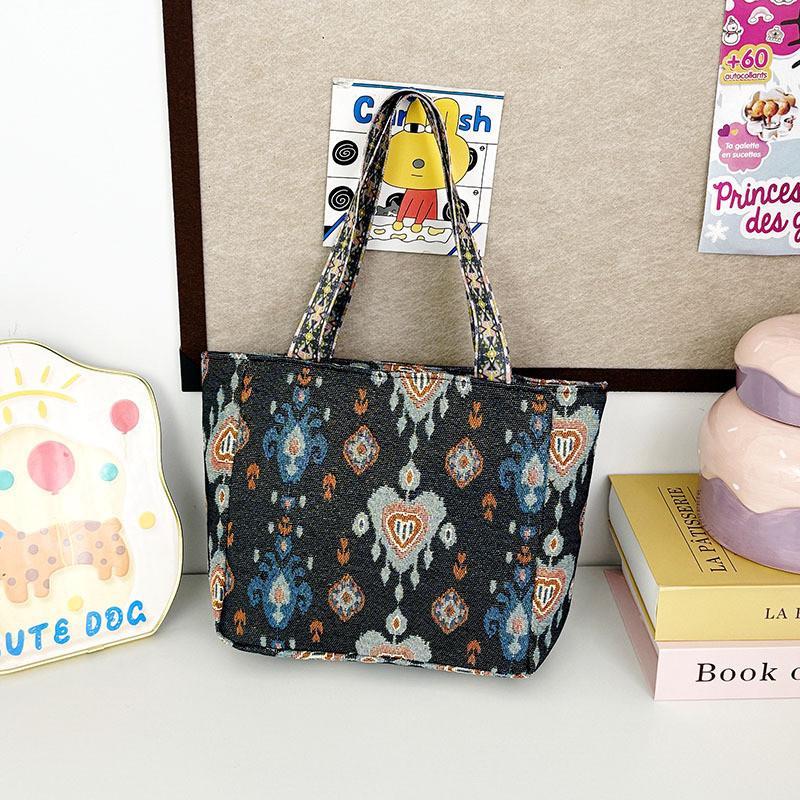 Cotton Linen Crossbody Bag With Embroidery And Magnetic Closure For Daily Use