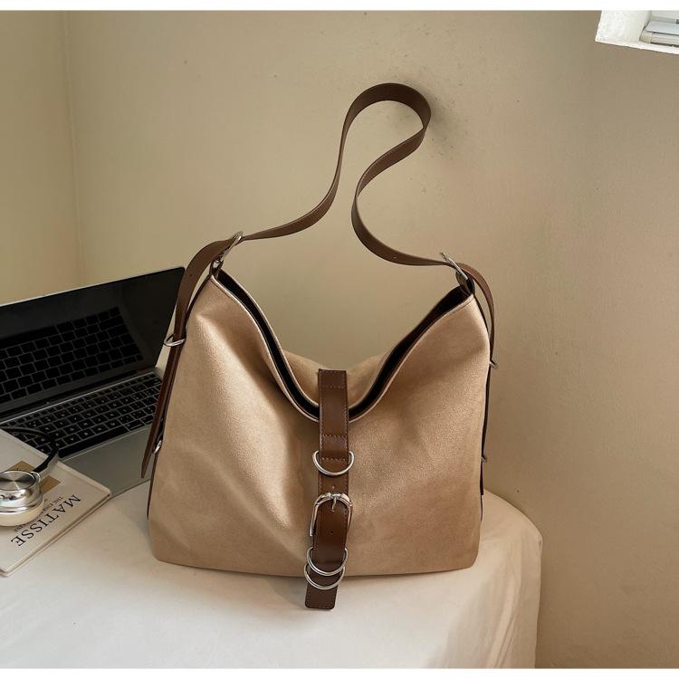 Fashion Popular Tote Bag Women 2025 New Retro Large Capacity Commuter Shoulder Bag Commuter Crossbody Bag