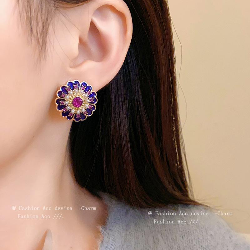Medieval vintage earrings silver needle with diamonds flower artificial pearl stud earrings retro court temperament earrings women