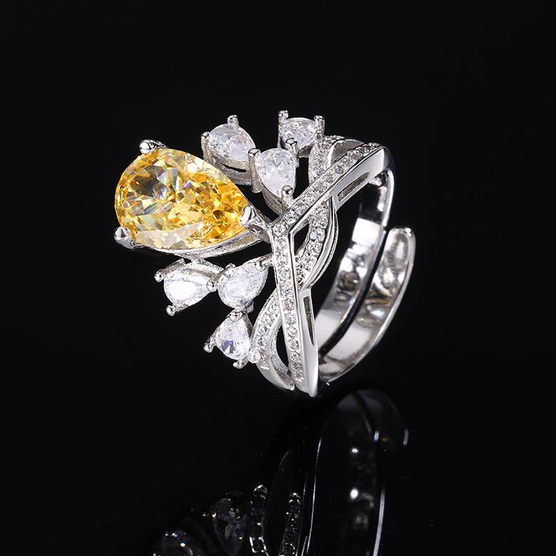 Jewelry Copper Bottom Gold-Plated Simulation High Carbon Diamond Ice Cut Design Crown Ring Women 8 * 12