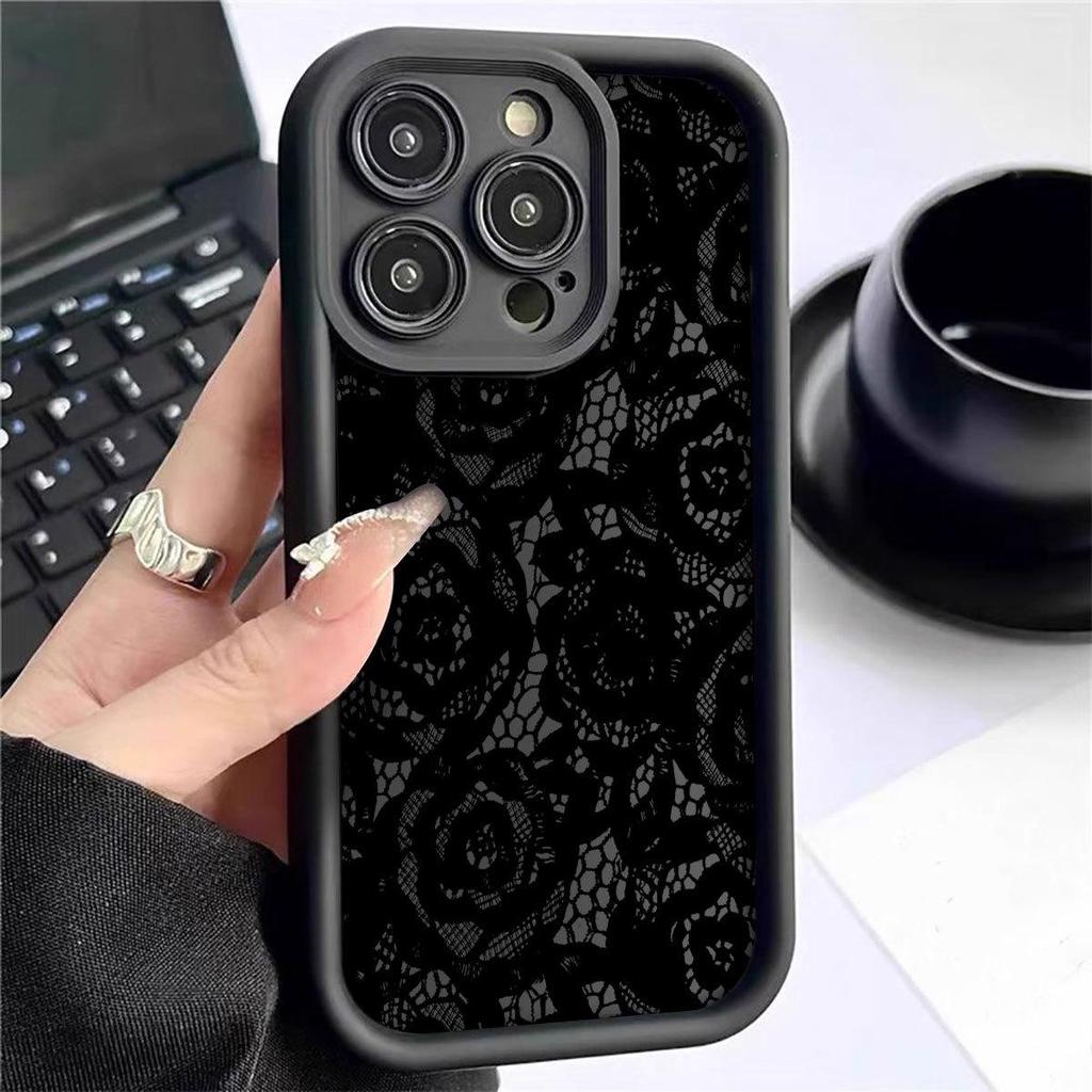Černý krajkový drážkovaný ochranný kryt na telefon iPhone 14/15/16/17 Pro Max