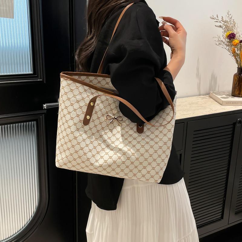 Simple and Stylish Large-capacity Bow Beautiful Casual Commuting Large-capacity Portable Shoulder Underarm Tote Bag