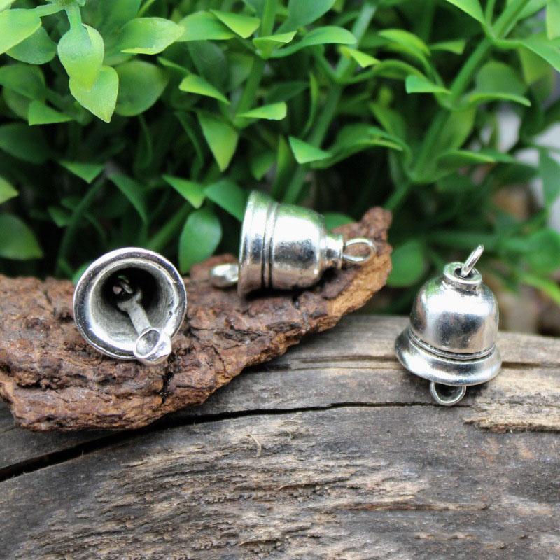 

WTEMPO Мини серебряные колокольчики Маленькие декоративные колокольчики Ювелирные изделия Музыка ветра Изделия ручной работы Аксессуары для изготовления праздничных рождественских елок/венков Декоративные колокольчики 30pcs серебряный