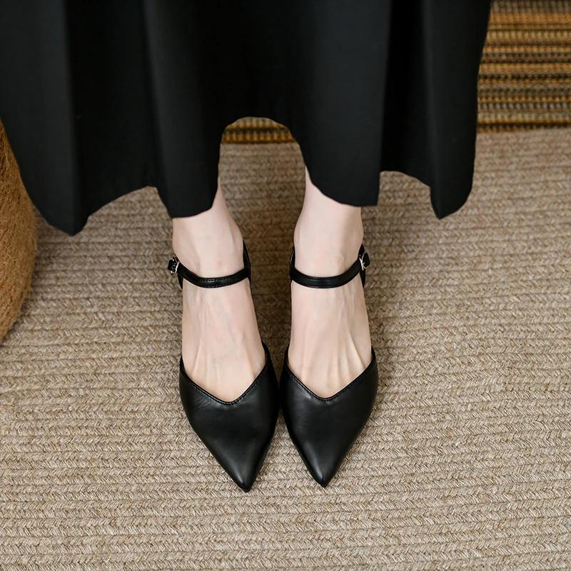 Chaussures pour femmes en solde 2024 Nouveaux escarpins de printemps pour femmes Boucle à un mot Bout pointu Solide Talons hauts épais Robe Travail Élégants Talons hauts