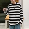 Męska bluza w paski, okrągły dekolt, długi rękaw, swobodny, luźny krój, modny top dla młodych mężczyzn, akcesoria