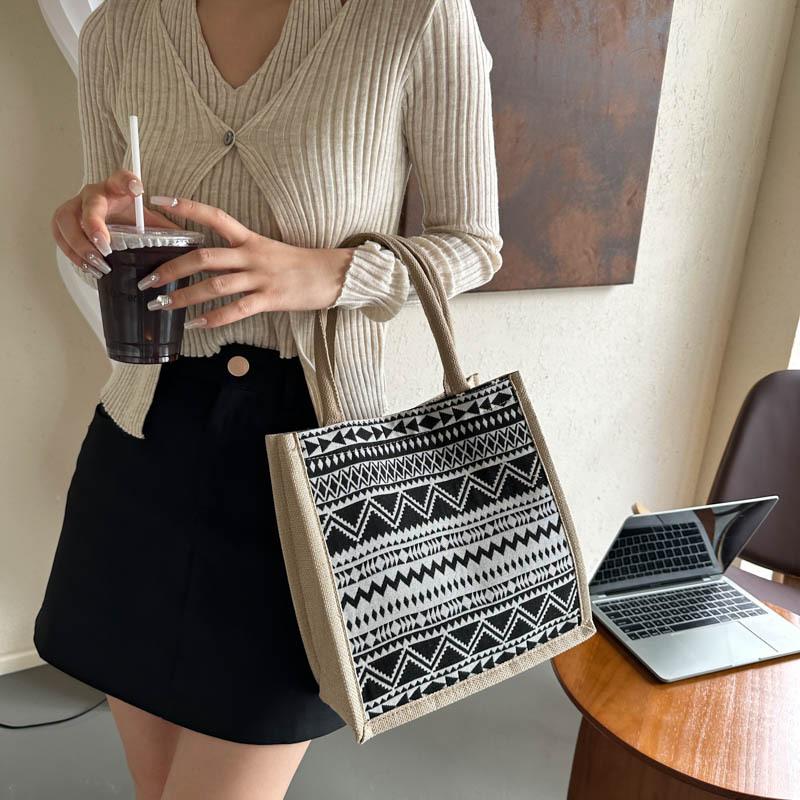 Large Capacity Commuting Bag for Women New Fashion One-shoulder Tote Bag Ethnic Style Student Handheld Class Bag Trend