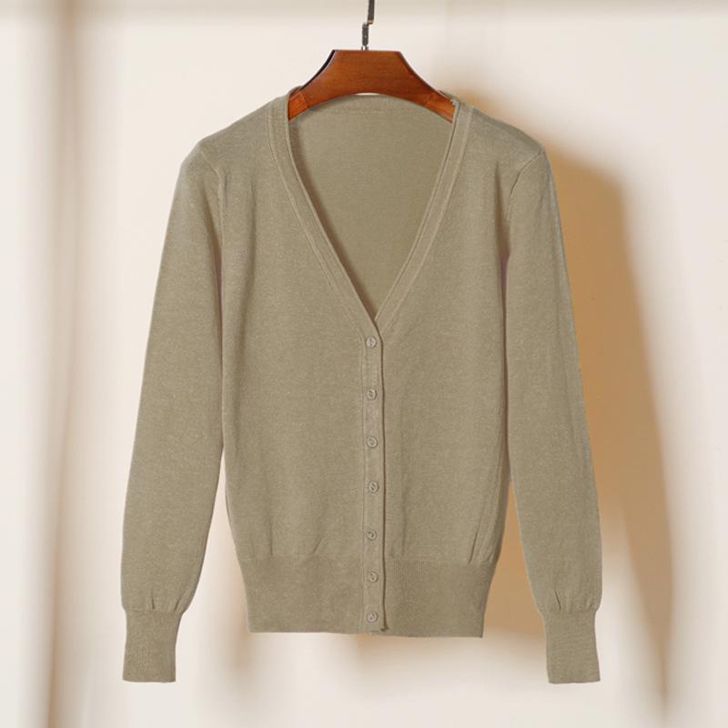 Einreihige, schmale, bestickte Strickjacke für Damen in Übergröße