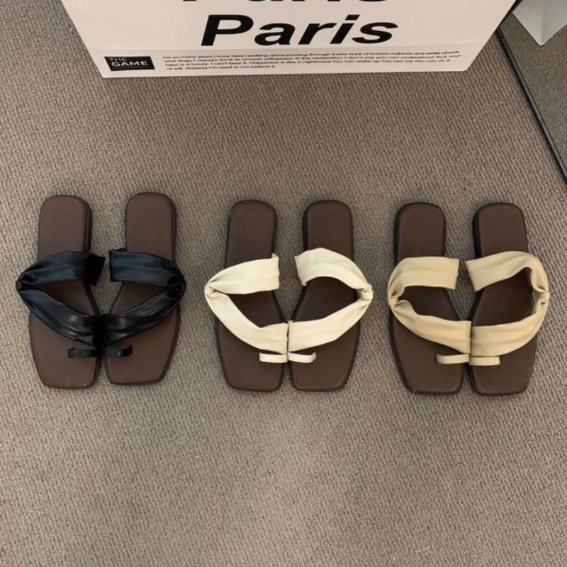 Fashion Korea Summer Retro 2025 Square Toe Toe-Loop Flat Sandals Vintage Slide Slippers Beach Casual Shoes Slingback Outdoor Footwear