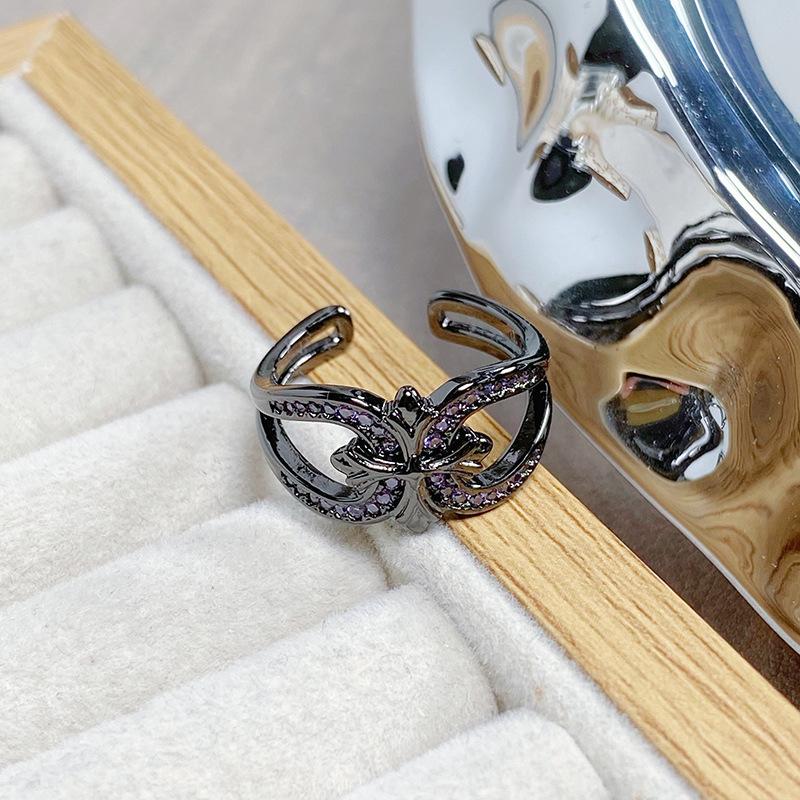 Iris Butterfly Thorn Love Dark Personality Zir*****Pen Ring Purple Diamond Stacked Wearing Niche Punk Ring Woman