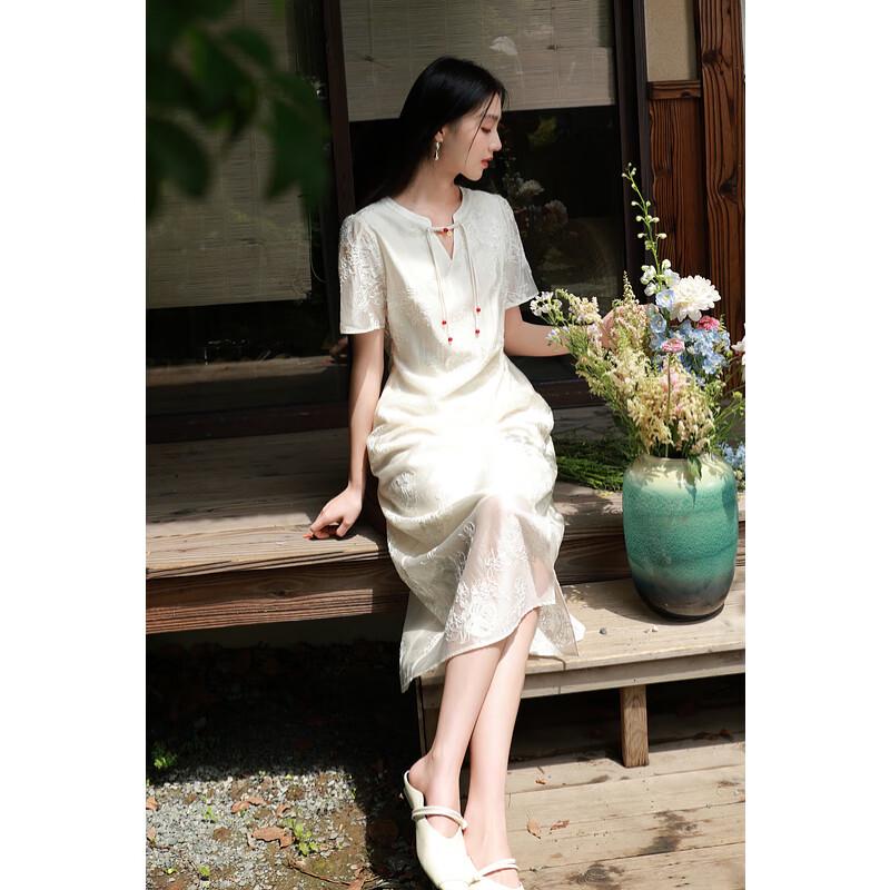 

Sancai Plus Size Embroidered Floral A-Line Dress L (165/92B)