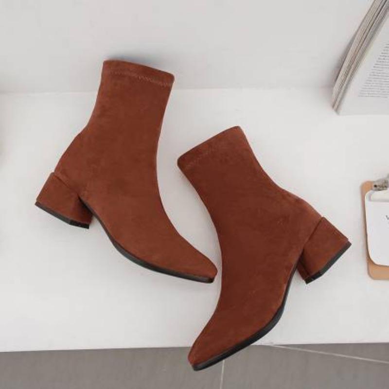 

Women Winter Spring Autumn Boots Comfortable RoundToe Black Warm Protection for Cold Weather Insulated Material for Winter Comfort 39