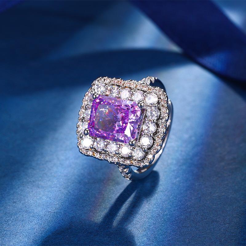 

Осенне-зимние украшения Бриллиант высокой углеродистости Огранка «Ледяной цветок» Медь с инкрустацией Фиолетовый бриллиант Набор «Сахарный кубик» Женский Свинцовый камень 8 * 10