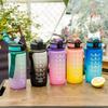 Bouteille d'eau colorée 600ML Bouteille d'eau motivante Bouteille d'eau de sport avec marqueur de temps Tasses en plastique portables Réutilisables
