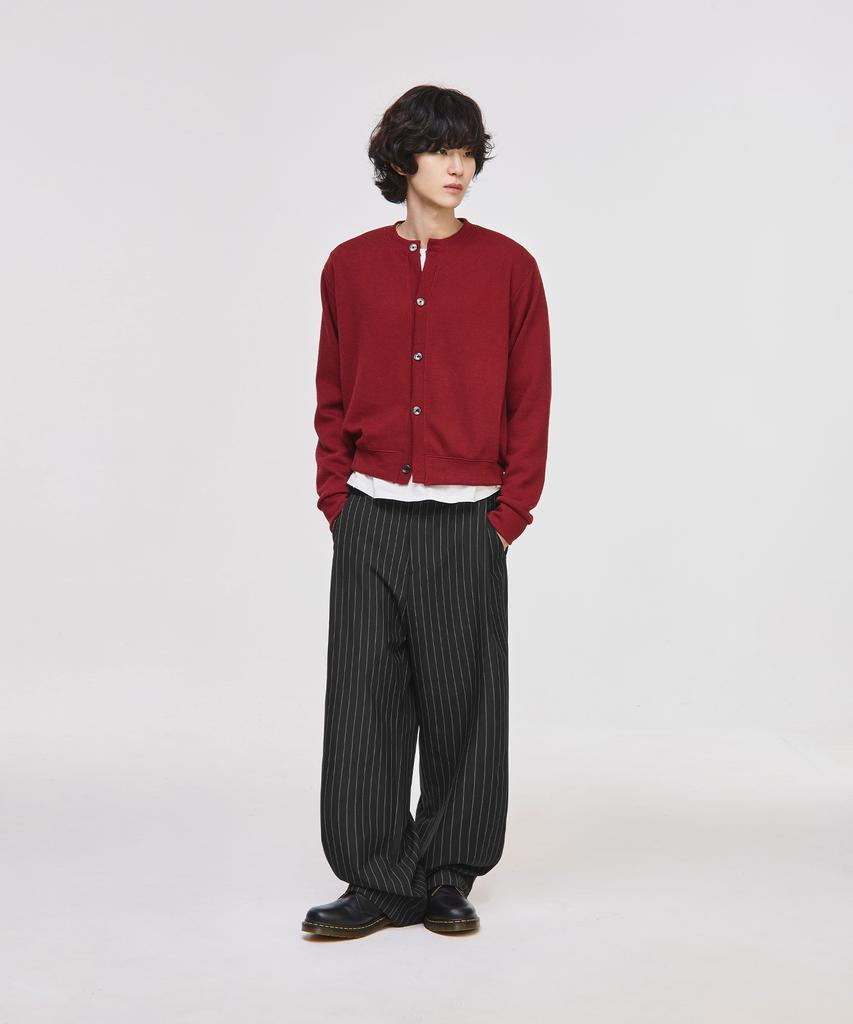 SIGNATURE Side Deep One-Pleat Slacks [Black Stripe]