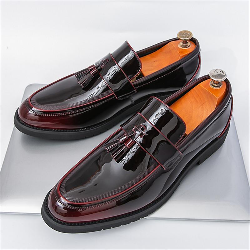 Luxury Designer New Green Red Tassels Patent Leather Casual Shoes For Men Slip On Loafter Formal Wedding Dress Homecoming