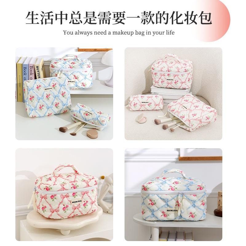 Fashion Large Capacity Quilted Bow Flower Pattern Cosmetic Bag For Women