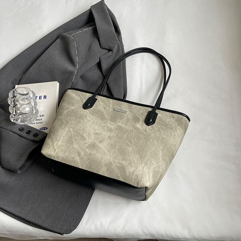 

Bag women s new model, popular this year, large-capacity tote bag, versatile shoulder bag, college student class bag