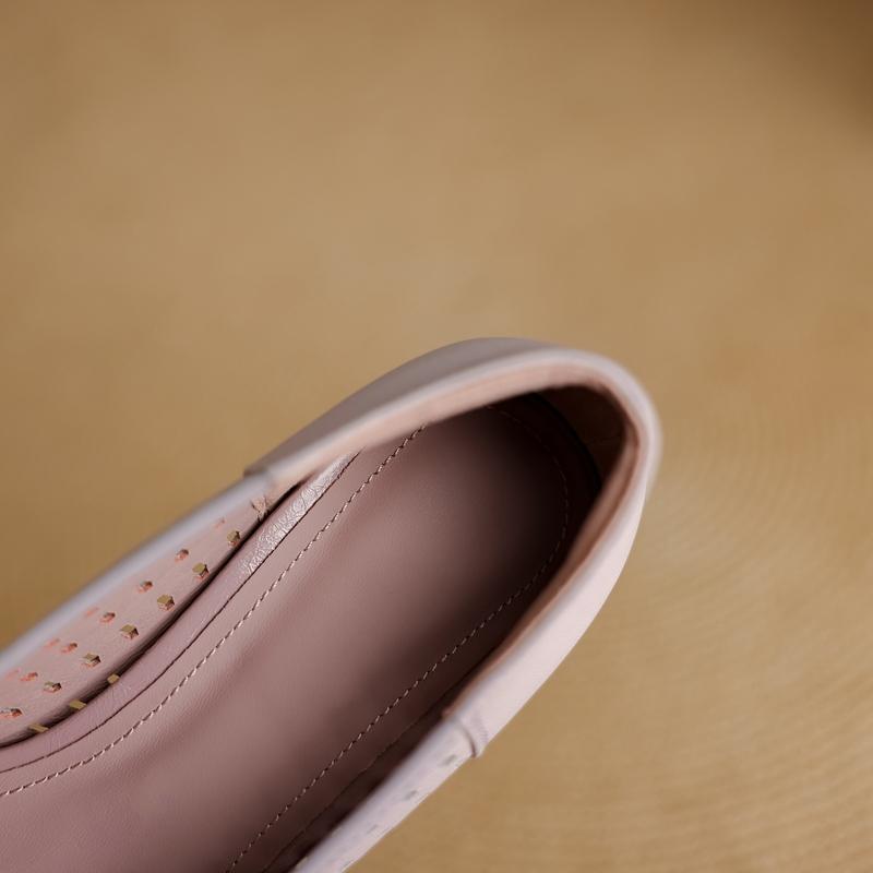 Fashion Women's new genuine leather square toe perforated breathable metal accessories, including follow-up shoes, perforated shoes