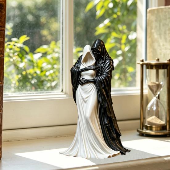 Synthetic Resin Ornaments Gothic Hugging Reaper Figurine, Black And White Skeleton Alternative Aesthetic Collectibles Statue for Bookshelves Desktop,