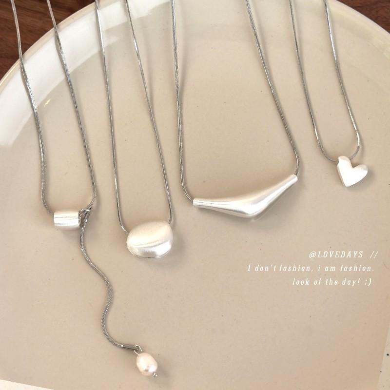 Minimalist Geometric Pendant Necklace Women Stainless Steel Snake Chain With Heart Irregular Shape Alloy Charm