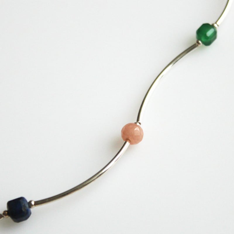 RER Color Stone Wave Necklace