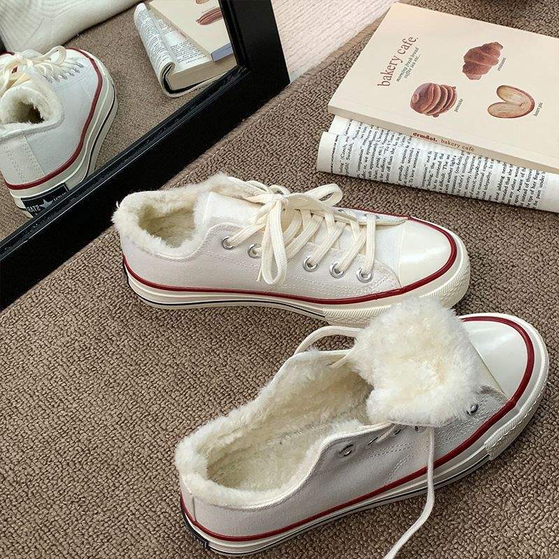 Low-top Cotton Shoes Women's Winter 2025 New Korean Version Versatile Student Velvet Canvas Shoes Women's Shoes Warm and Thicker