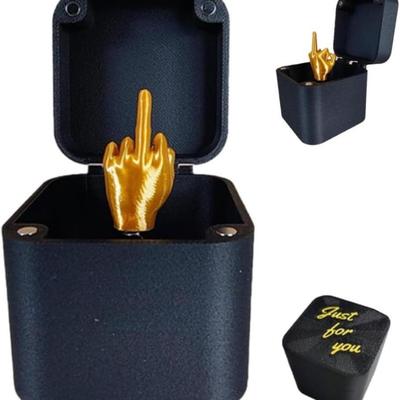 Fun Gag Gifts Christmas Accessories Desk Decoration Surprise Gift Box Toys Middle Finger In the Box Supplies Crafts Decor