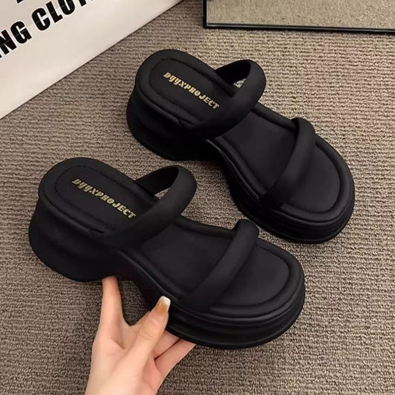 High sense of advanced heightened thick-soled cool slippers women wear small sandals in summer casual beach shoes wedge heel one-word drag