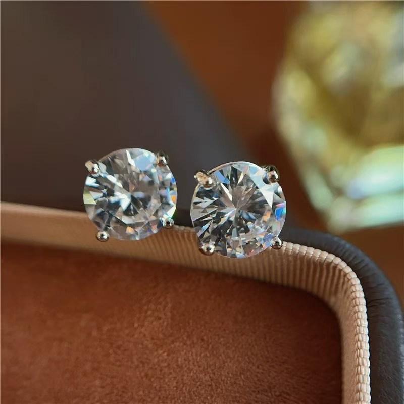 Autumn And Winter Natural 5A Zircon Personality Classic Sparkling Exquisite Versatile Stud Earrings Women
