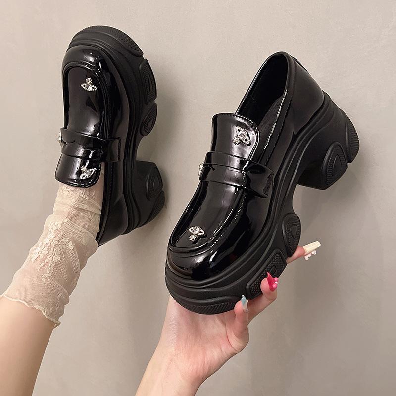 

Весна новая толстый каблук одинарные туфли женские 2025 маленькие кожаные туфли женские высокий каблук платформа лоферы бриллиантовая пряжка одинарные туфли тренд 40 чёрный