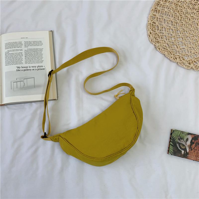 New Winter Bag for Women Fashionable and Fashionable Dumpling Bag Casual Commuter Crossbody Bag Retro Personal Shoulder Bag