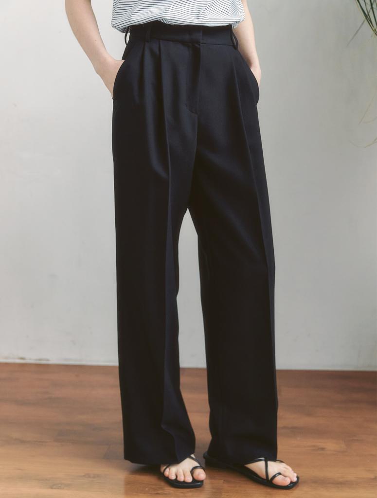 CLUNY Moment Classic Pintuck Wide Pants - Black